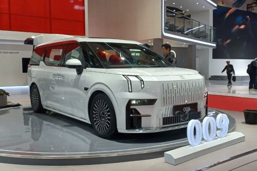 Zeekr 009 Versi Facelift Segera Hadir di China