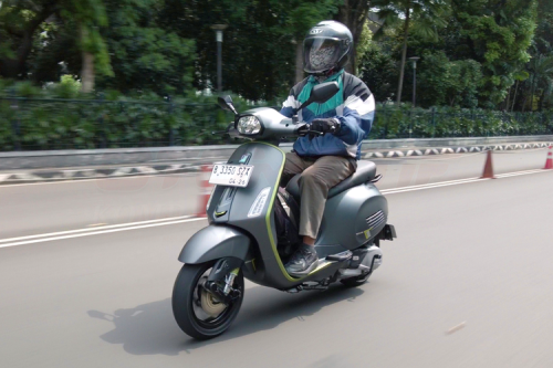 Ban Bocor Massal, Spek Angkot AC Depok