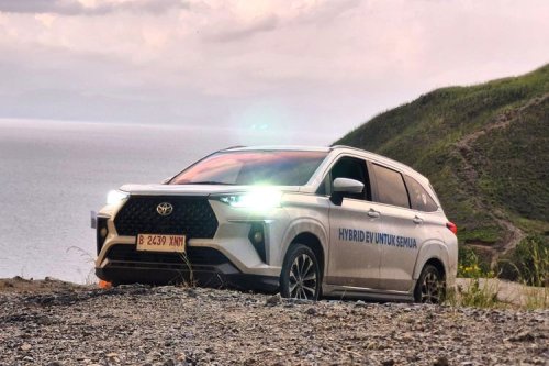 Toyota, Toyota Mulai Distribusikan Veloz Hybrid EV Februari 2026
