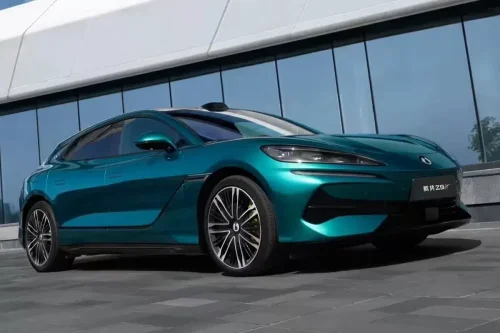 BYD Denza Z9 GT: Mobil Listrik Jarak Tempuh Terpanjang Dunia 1.036 Km