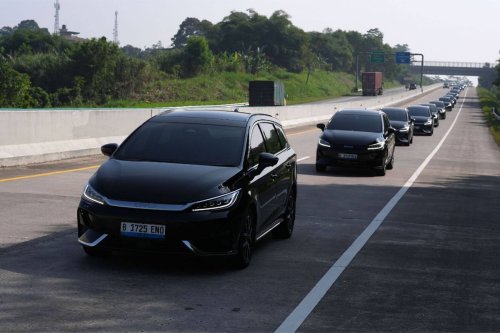 BYD, Toyota, BYD Bidik Geser Toyota Jadi Raja Otomotif Dunia dalam 5 Tahun