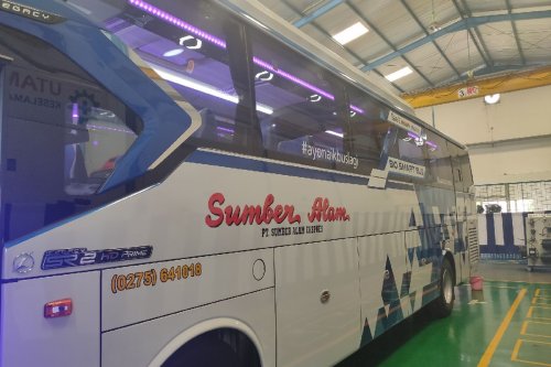 Mobil Listrik BYD, BYD, Lamborghini, Uji Coba Bus Listrik PO Sumber Alam Rute Yogyakarta-Jakarta | Video Tabrak Lari Mobil BYD di Tol Bandara | Kecelakaan Lamborghini Tabrak Ignis, Ingat Batas Kecepatan di Tol