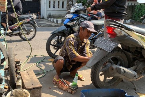Tekanan Angin Ban Kurang Bisa Mempercepat Kerusakan Komstir Motor