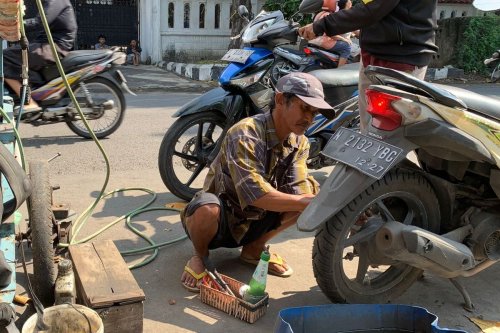 Tekanan Angin Ban Kurang Bisa Mempercepat Kerusakan Komstir Motor