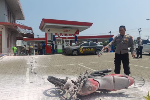 Cara Benar Atasi Motor yang Terbakar, Jangan Siram Air?