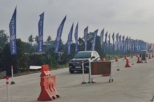 Arus Mudik Lebaran 2025: Kendaraan Keluar dari Exit Toll Tamanmartani Meningkat
