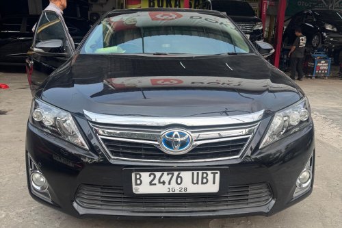 Toyota Camry Dominasi Servis Mobil Hybrid di Bengkel Umum