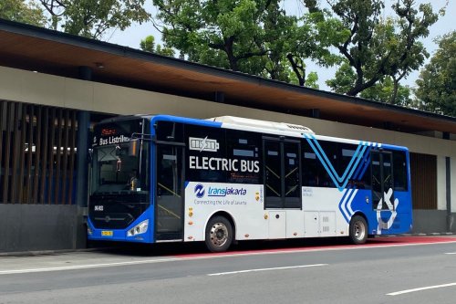 Daftar 15 Golongan yang Gratis Nikmati Transjakarta, MRT, dan LRT