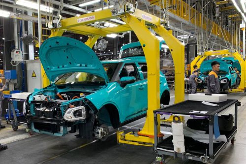 VinFast Komitmen Kembangkan EV Indonesia Gandeng Mitra Lokal