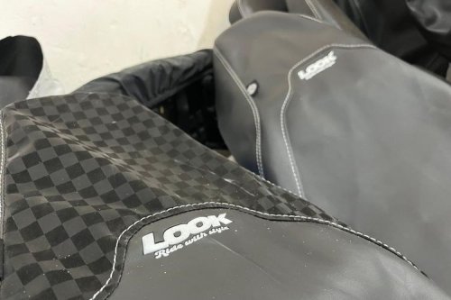 Ini Cara Ampuh Lindungi Jok Motor dari Cakaran Kucing