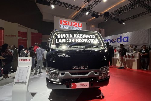 Isuzu Traga AC Bisa Ubah Kebiasaan Sopir Merokok di Kabin