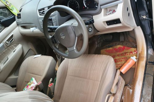 Karpet Mobil Kotor atau Bekas Banjir, Segini Estimasi Biaya Cucinya