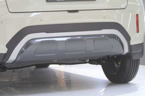 Suzuki Tawarkan Aksesori Resmi Fronx di GIIAS 2025