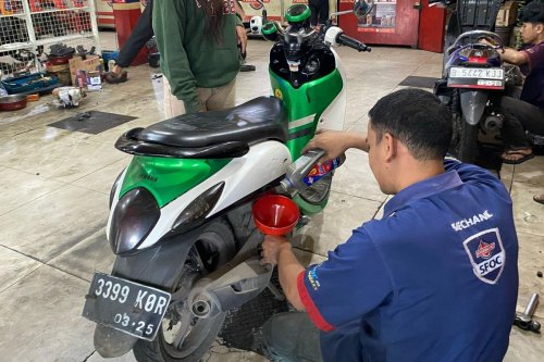 Dipercaya Konsumen, Merek Pelumas Mesin Ini Raih Penghargaan