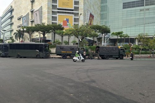 Hindari Kawasan Semanggi, Jalur Menuju Bundaran HI Disekat Akibat Demo