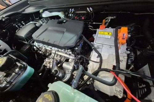 Mitsubishi, Mitsubishi Destinator, PHEV atau Turbo? Wuling Eksion Vs Mitsubishi Destinator