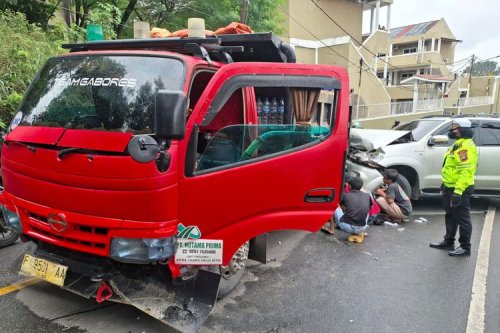 KNKT Soroti Bahaya Truk Bermuatan Berhenti di Tanjakan