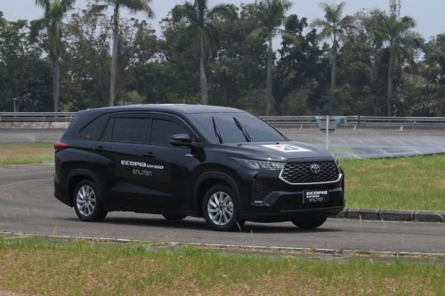 Teknik Menikung yang Aman untuk Pengemudi Mobil