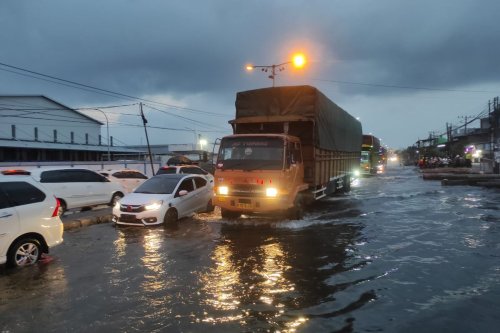 Jalan Pantura Semarang-Demak Berpotensi Banjir Rob, Catat Jalur Alternatifnya