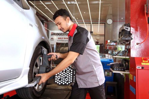 Kenali Kerusakan Tersembunyi Ban Mobil Sebelum Terlambat