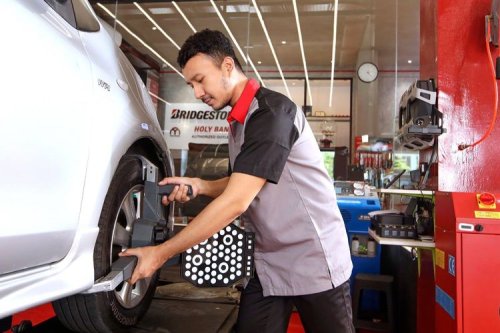 Kenali Kerusakan Tersembunyi Ban Mobil Sebelum Terlambat