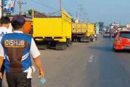 Truk Sering Turun ke Bahu Jalan, Baut Roda Bisa Patah