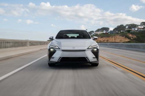 Lexus, Lexus ES, Melihat dari Dekat Desain Fenomenal Lexus ES Generasi 8