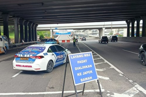 Tol Layang MBZ Arah Cikampek Padat, Berlaku Sistem Buka Tutup