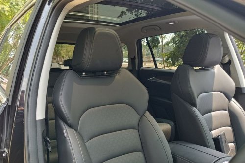Polytron, Mobil Listrik Polytron, Mengungkap Fitur Mewah Polytron G3+: Mobil Listrik Terbaru