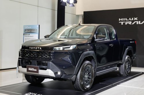 Toyota, Toyota Hilux Travo Meluncur: Varian Lengkap Diesel