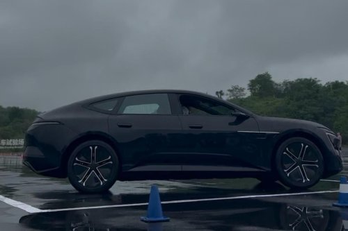 Mengenal Fitur Pendulum Parking pada Avatr 12
