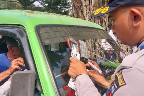 Penertiban Angkot di Bogor: 39 Terjaring, 1.200 Angkot Tua Dihapus!