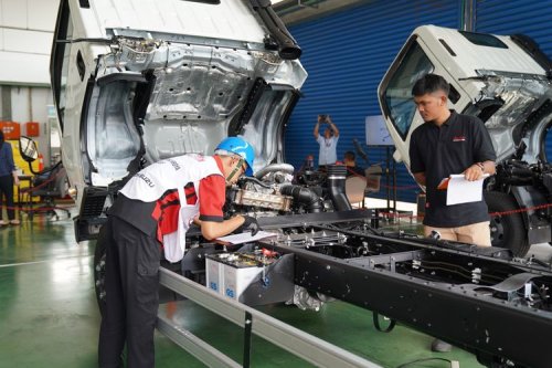 Isuzu, Pasar Kendaraan Komersial Makin Besar, Isuzu Kuasai 26,1 Persen