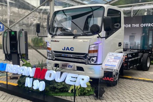 Truk Listrik JAC Dipakai buat Logistik