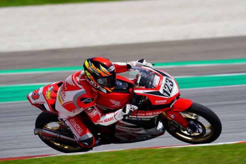 3 Pebalap Indonesia Naik Podium di Race 2 ARRC Sepang, Finis Dramatis