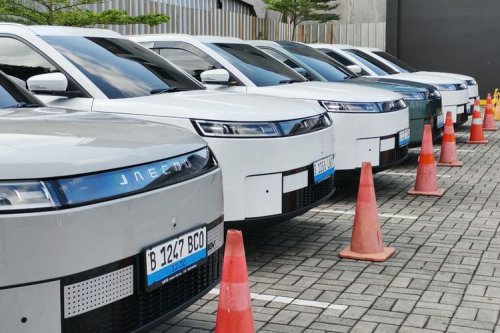 Daftar Mobil Listrik Baru Harga Rp 300 Jutaan
