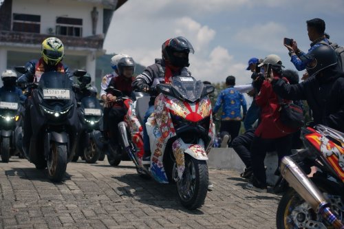Touring, Modifikasi Tak Halangi Touring, XMAX Custom Ikut Libas Jalur Samosir