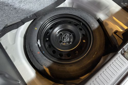 Ban Cadangan Tak Bisa Menggantikan Peran Ban Utama secara Utuh