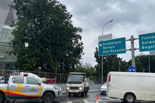 Banjir di Puri Jakarta Barat, Motor Boleh Masuk Jalan Tol
