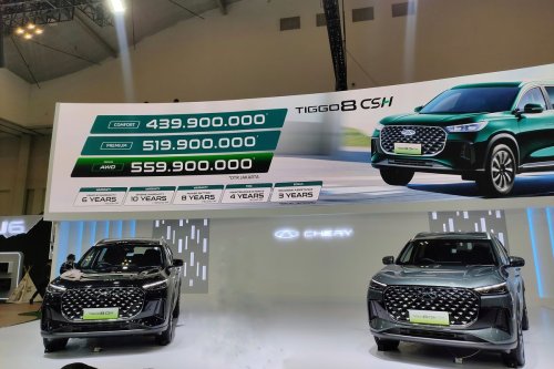 Dua Varian Baru Tiggo 8 CSH Hadir di GJAW 2025
