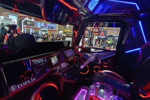 Modifikasi Canter, Berubah Total dan Pakai Pelek Pajero Sport