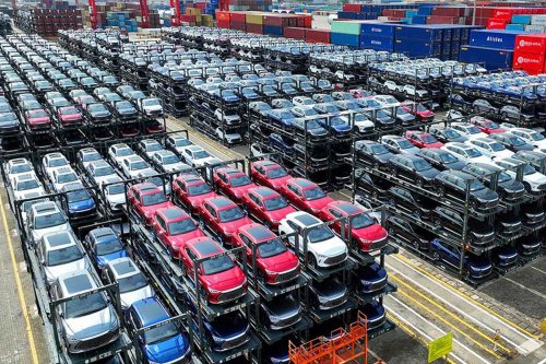 Impor Mobil Naik Tajam di 2025, BYD Paling Banyak Impor