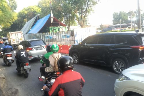Pilihan Kendaraan Umum Lewat Jalan TB Simatupang Saat Rekayasa Lalu Lintas