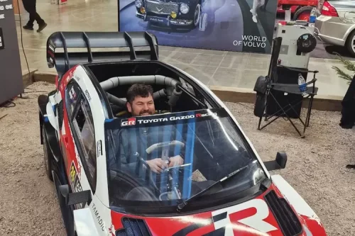Bukan Mainan, Pria Ini Rakit GR Yaris Rally1 Pakai Mesin Motor