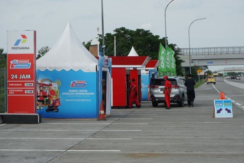 Layanan  BBM Motorist dan Modular Siaga di Rest Area Trans-Jawa