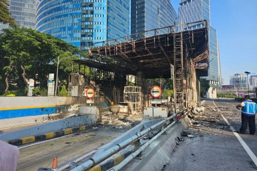 Jasa Marga Kebut Perbaikan 7 Gerbang Tol yang Rusak Imbas Demo