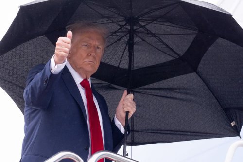 Trump Perpanjang Keringanan Tarif untuk Industri Otomotif