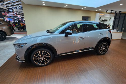 Komparasi Mazda CX3 Pro AutoExe vs Honda HR-V e:HEV, Mana Lebih Baik?