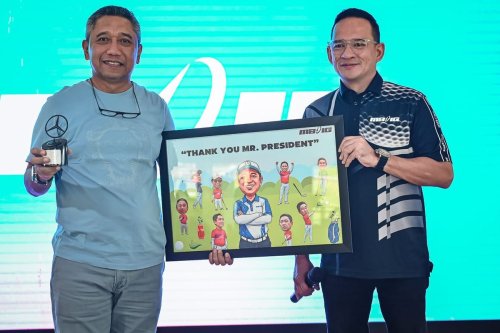 Komunitas Mercedes Gelar Turnamen Golf East vs West 2025
