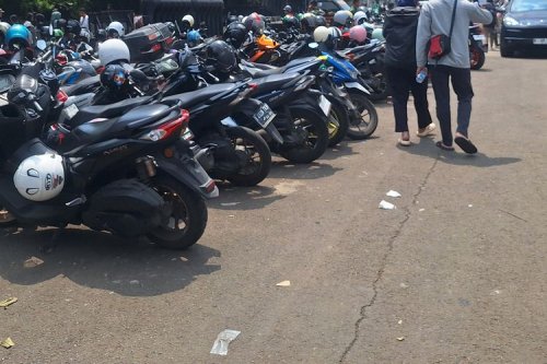 Langganan Sticker Parkir, Perlukah Diterapkan di Jakarta?